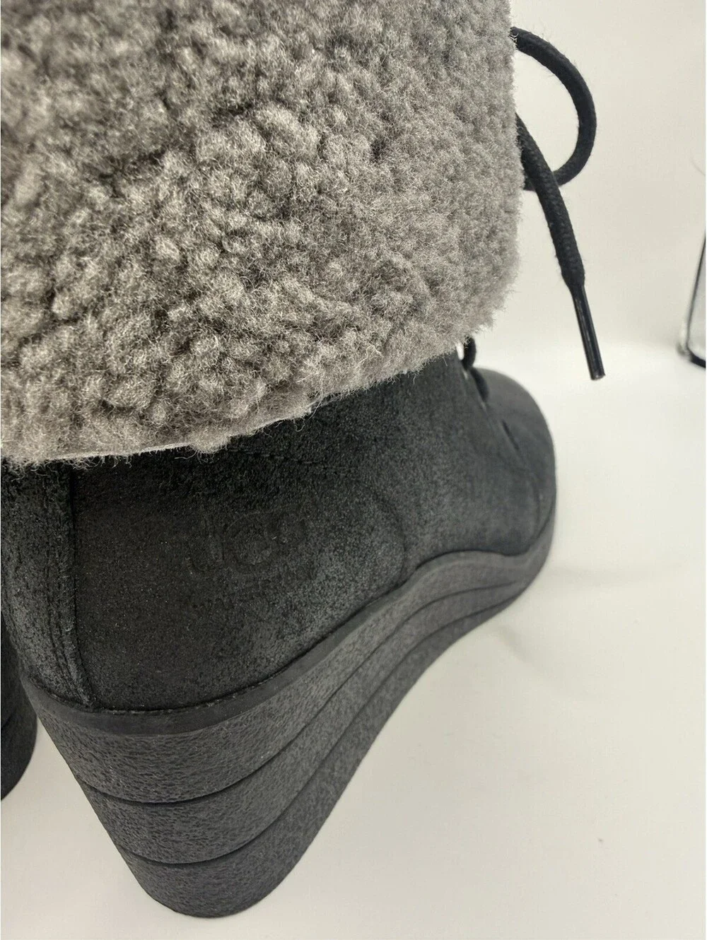 UGG Zea Black Leather Suede Shearling Lined Lace Up Wedge Combat Boots Sz 6 NWOB